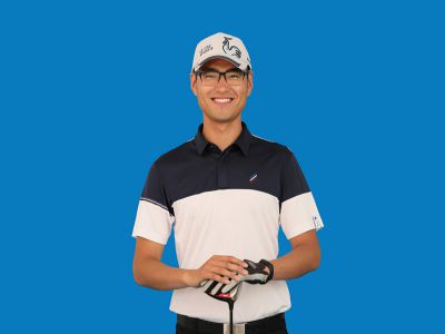 王闖：江漢大學(xué)高爾夫?qū)W院畢業(yè)，專業(yè)高爾夫教練，中國高爾夫協(xié)會(huì)認(rèn)證教練，美國TPI認(rèn)證教練，中國高爾夫協(xié)會(huì)《青少年運(yùn)動(dòng)技能等級(jí)標(biāo)準(zhǔn)》考評(píng)員