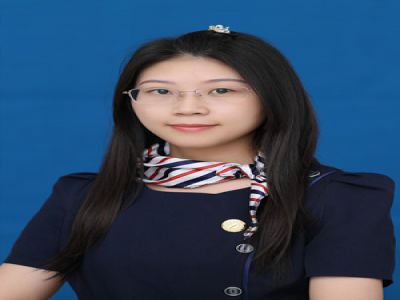 況雯:中學部英語,四川外國語大學英語語言文學學士，英語功底扎實，專業(yè)8級，教學經驗豐富。教授學生3000人次以上；所在教學點英語單科上線率達96%